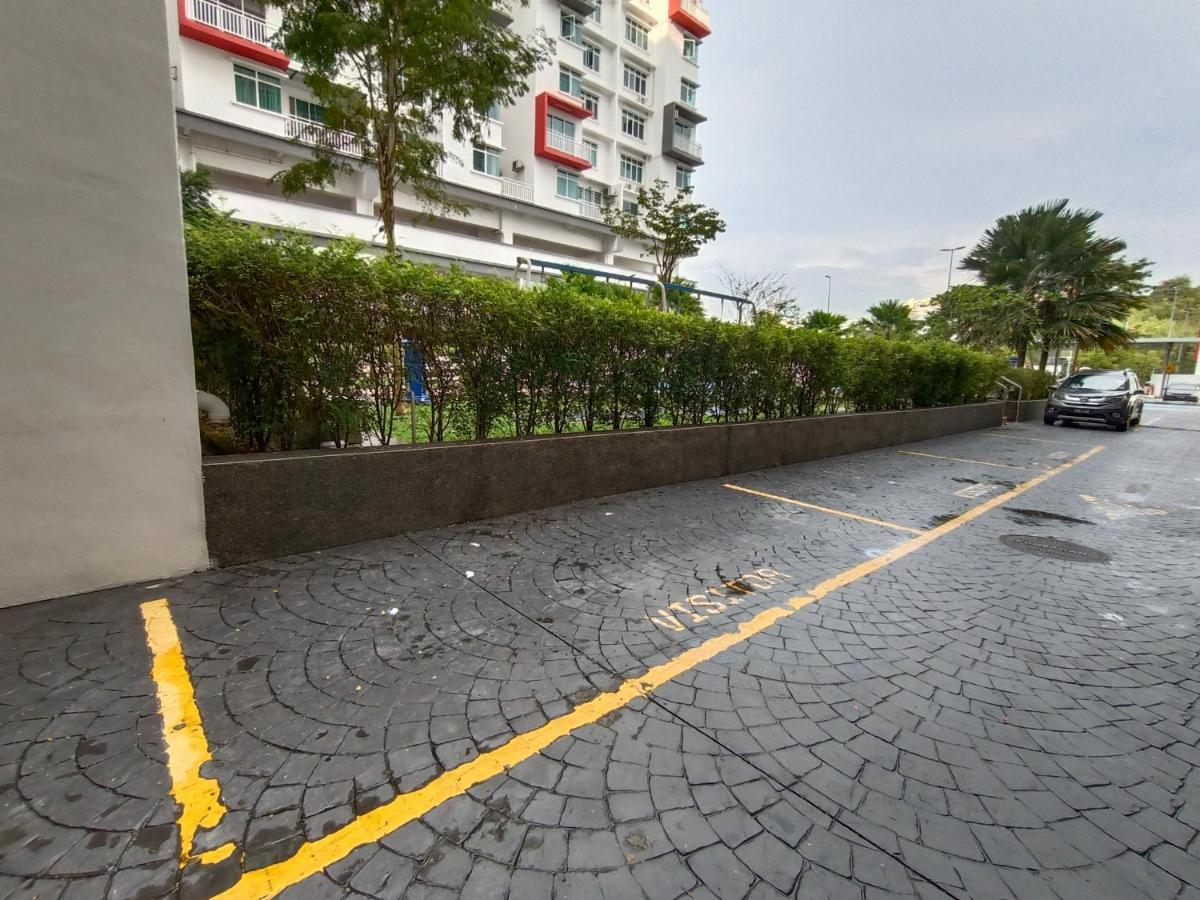 Klia Ehsan Residence Sepang Nilai Greenery 8 Pax Air-Con Extérieur photo