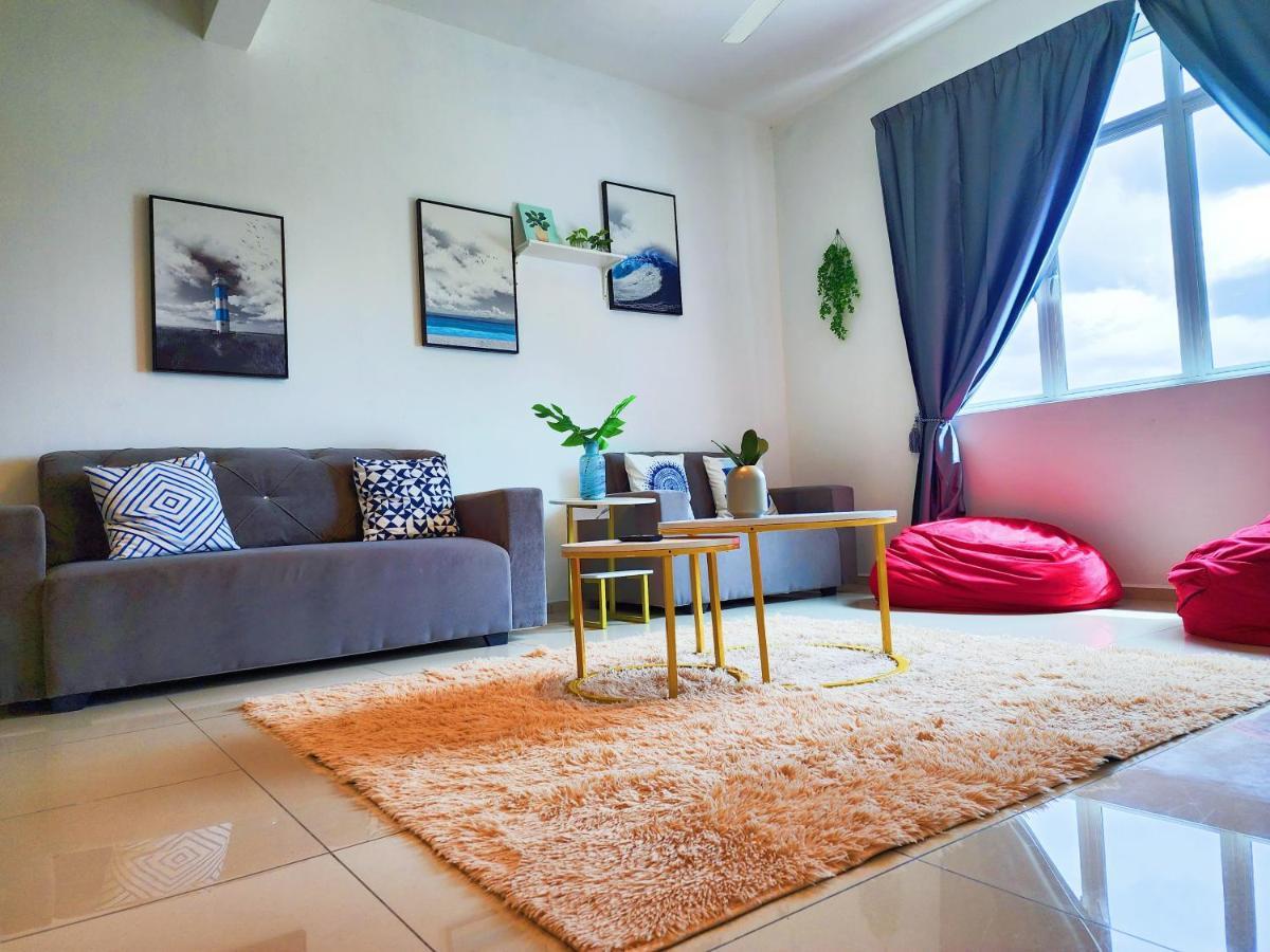 Klia Ehsan Residence Sepang Nilai Greenery 8 Pax Air-Con Extérieur photo