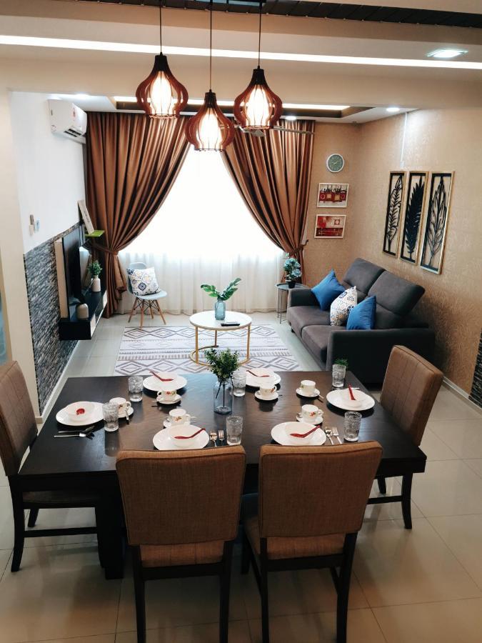 Klia Ehsan Residence Sepang Nilai Greenery 8 Pax Air-Con Extérieur photo