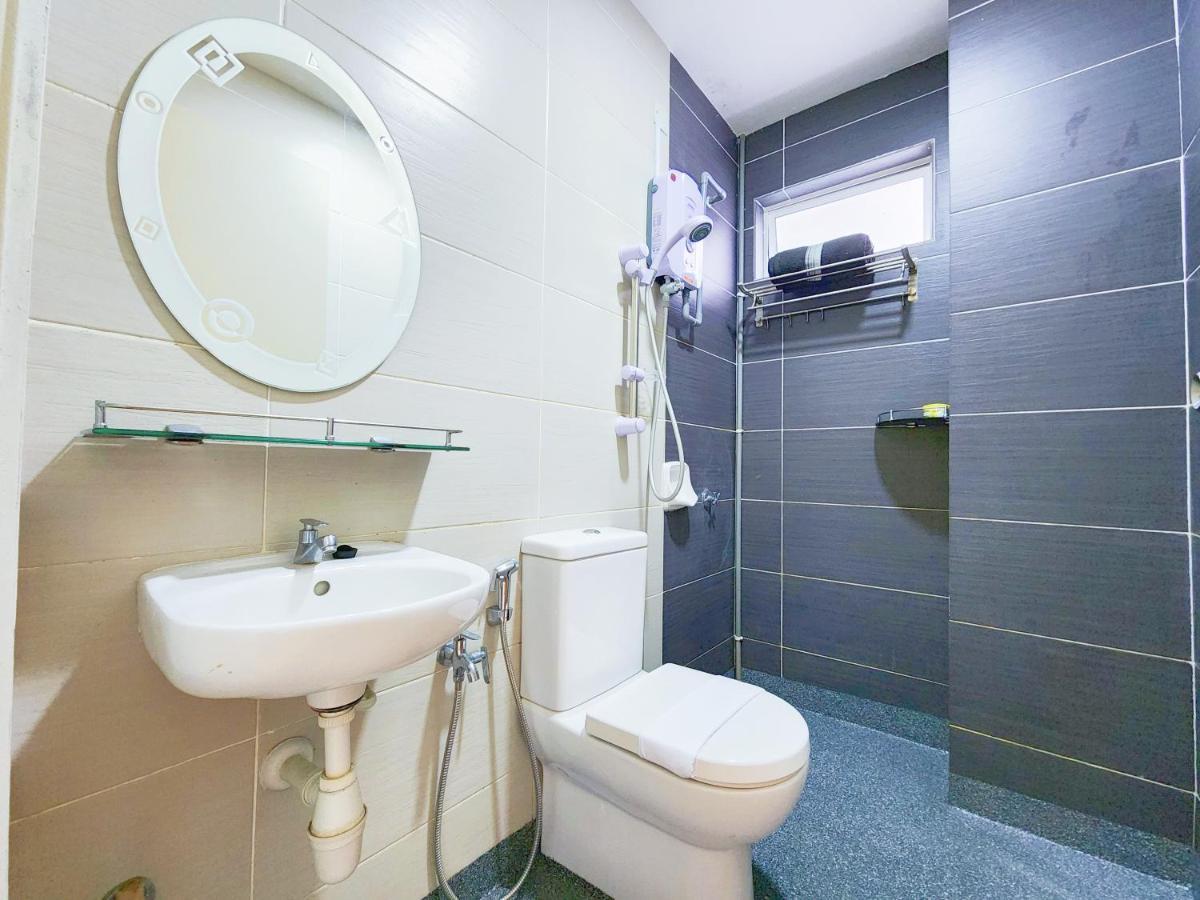 Klia Ehsan Residence Sepang Nilai Greenery 8 Pax Air-Con Extérieur photo